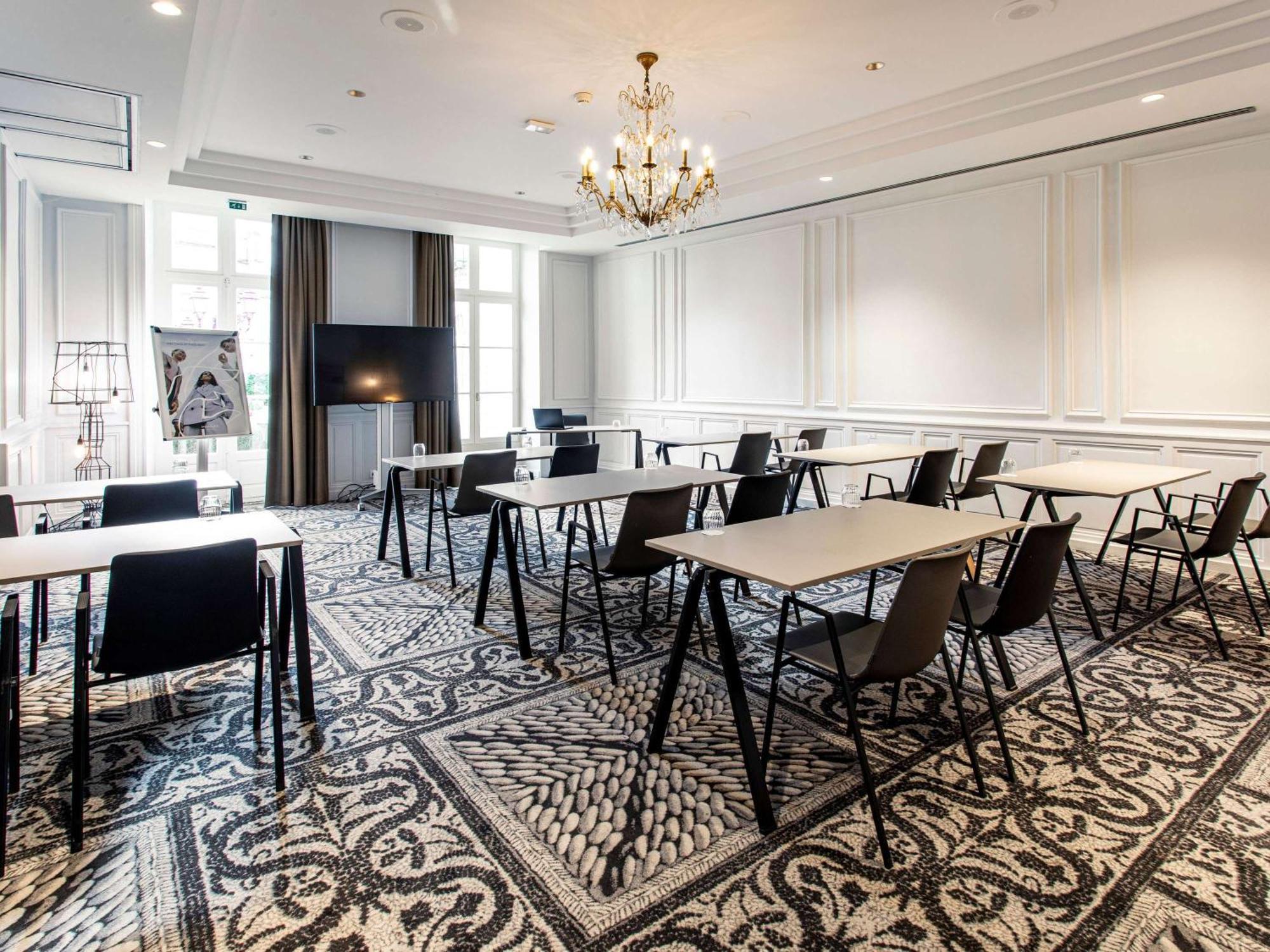 Mercure Angouleme Hotel De France Bagian luar foto